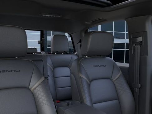 New 2026 GMC Canyon Denali w/ LPO, Denali Black Edition AWD/4WD image 24