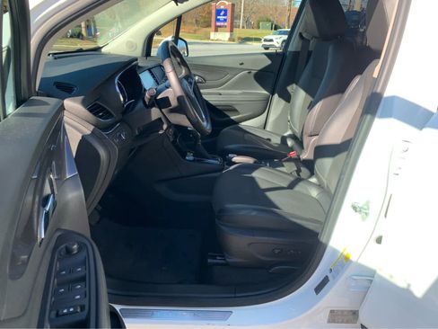 Used 2019 Buick Encore Sport Touring w/ Safety Package image 11