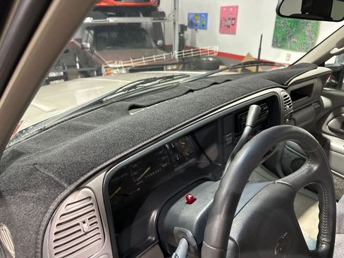 Used 1998 Chevrolet Silverado 2500 4x4 Extended Cab w/ Preferred Equipment Group 2 image 77