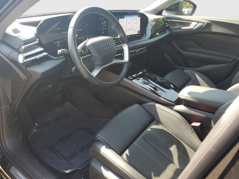 Used 2025 Audi A5 2.0T Premium Plus w/ Premium Plus AWD/4WD image 19