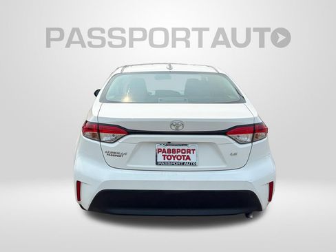 Used 2025 Toyota Corolla LE FWD image 7