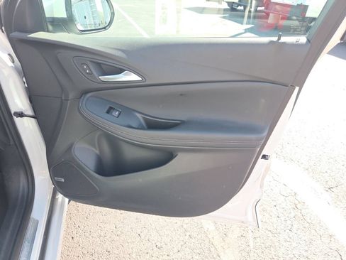 Used 2021 Buick Encore GX Essence w/ Advanced Technology Package FWD image 17