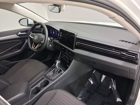 Used 2025 Volkswagen Jetta S FWD image 33