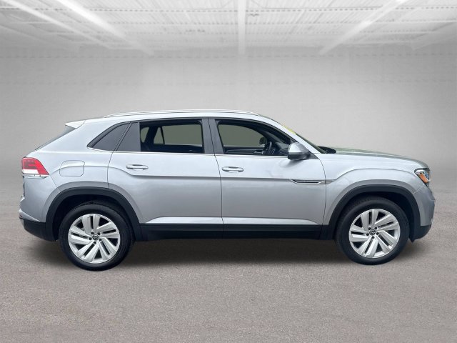 Used 2023 Volkswagen Atlas Cross Sport SE AWD/4WD image 5