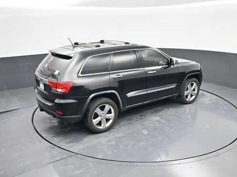 Used 2011 Jeep Grand Cherokee Overland Summit image 44