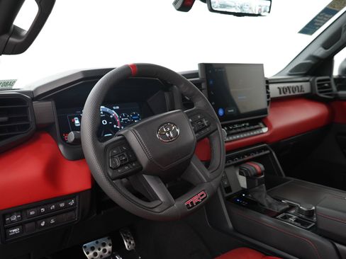 Used 2026 Toyota Sequoia TRD Pro AWD/4WD image 32