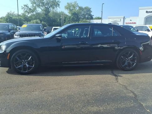 Certified 2023 Chrysler 300 S w/ Comfort Group RWD image 9
