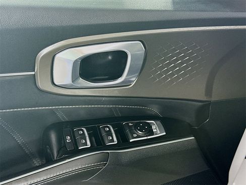 Used 2022 Kia Sorento SX image 24