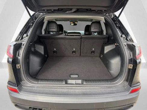 Used 2022 Jeep Cherokee Latitude image 23