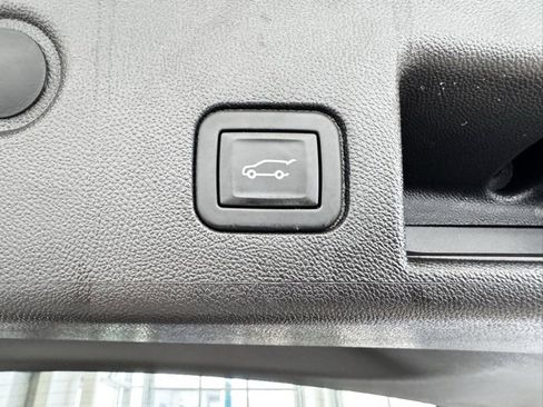 Certified 2024 Chevrolet Equinox LT image 39