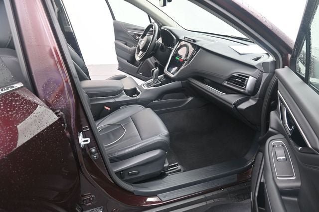 Used 2025 Subaru Outback Limited AWD/4WD image 21
