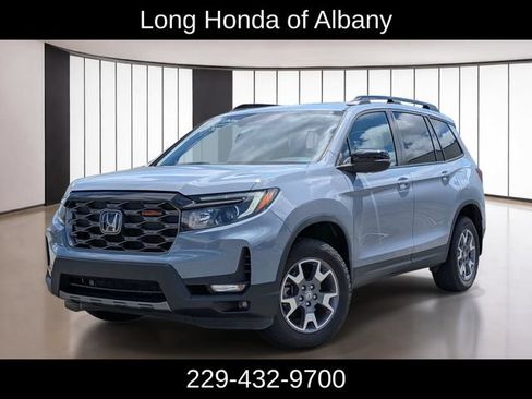 Used 2023 Honda Passport TrailSport image 1
