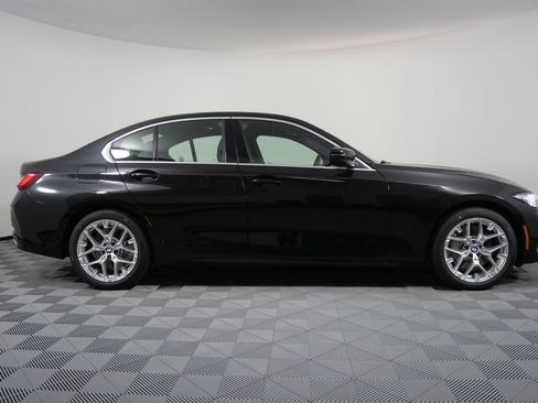 Used 2025 BMW 330i xDrive Sedan w/ Convenience Package image 2