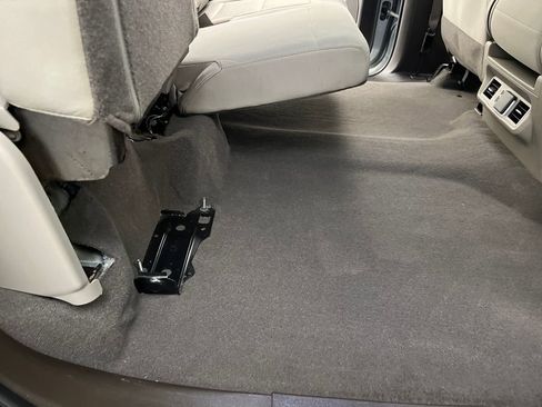 Used 2024 Chevrolet Silverado 2500 LT image 18