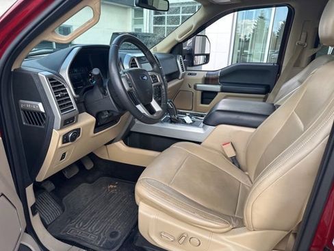 Used 2015 Ford F150 Lariat image 24