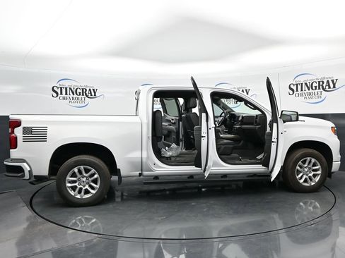 Used 2025 Chevrolet Silverado 1500 RST w/ Convenience Package II RWD image 27
