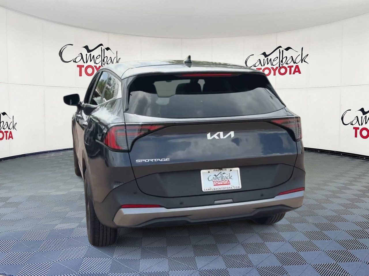 Used 2026 Kia Sportage LX FWD image 3