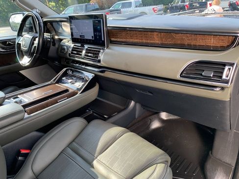 Used 2023 Lincoln Navigator Black Label AWD/4WD image 13