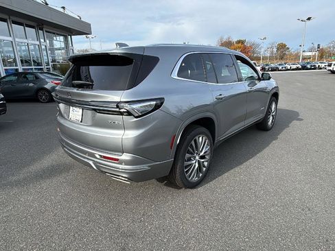 New 2026 Buick Enclave Avenir w/ Super Cruise Package image 7