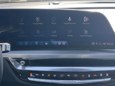 Certified 2024 Cadillac Lyriq Luxury AWD/4WD image 14