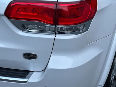 Used 2020 Jeep Grand Cherokee Overland image 28