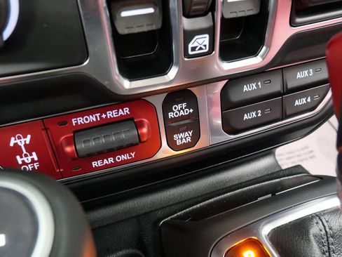 Used 2024 Jeep Wrangler Unlimited Rubicon 392 AWD/4WD image 28