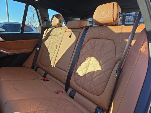 New 2026 BMW X5 xDrive40i w/ Premium Package image 5