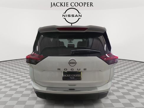 New 2026 Nissan Rogue SV image 6