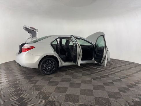 Used 2016 Toyota Corolla S image 17