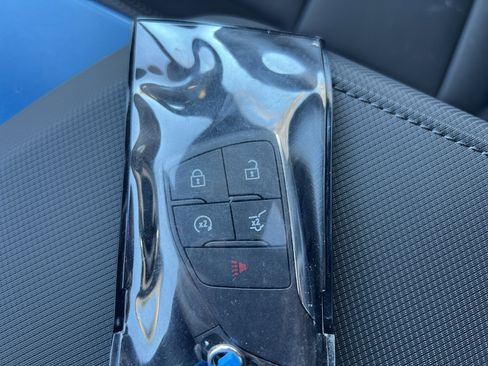 New 2026 Chevrolet Equinox EV LT image 36