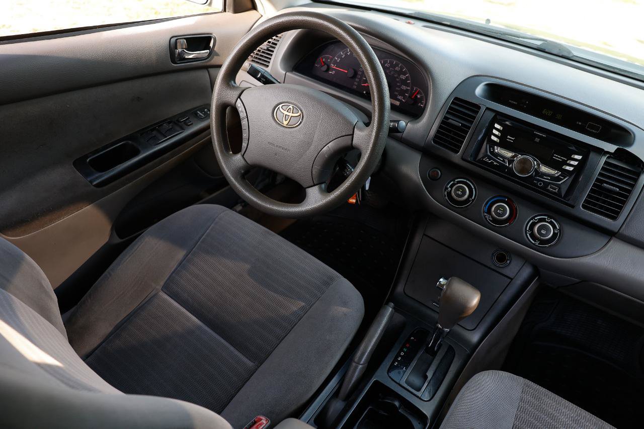 Used 2005 Toyota Camry LE FWD image 20