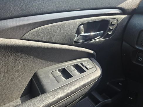 Used 2025 Honda Ridgeline RTL image 13