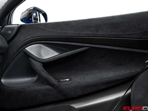 Used 2022 McLaren 765LT RWD image 31