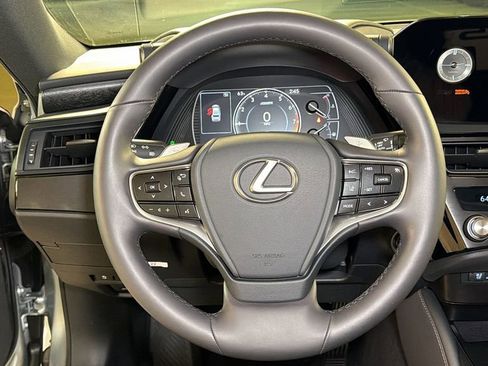 Certified 2025 Lexus ES 350 w/ Premium Package image 18