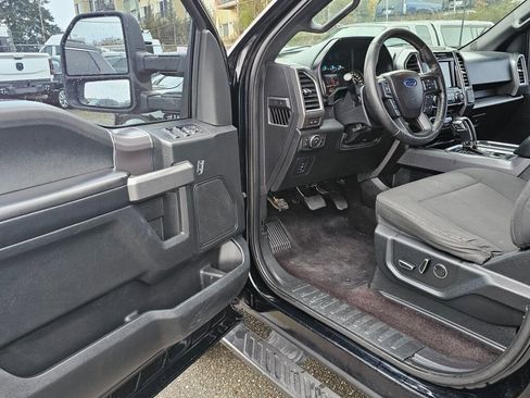 Used 2016 Ford F150 XLT w/ Equipment Group 302A Luxury image 18