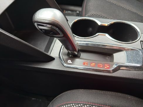 Used 2015 GMC Terrain SLE image 27