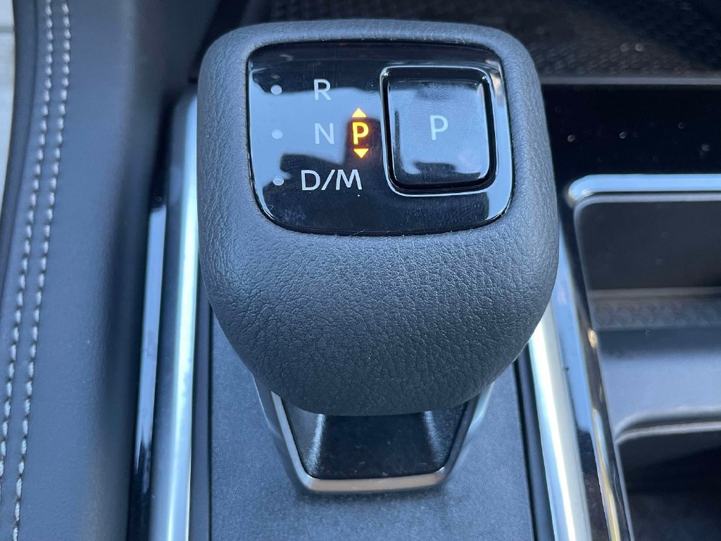 Used 2025 Nissan Pathfinder Platinum w/ Cargo Package FWD image 38