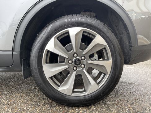 Used 2025 Ford Escape Platinum image 22