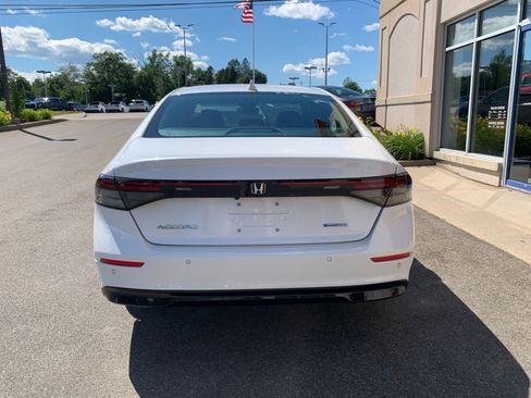 Used 2023 Honda Accord EX-L image 6