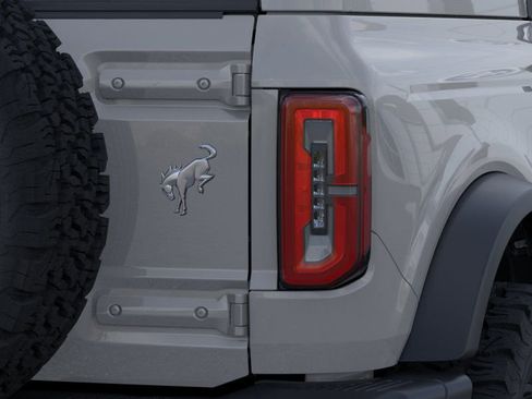 New 2026 Ford Bronco Badlands image 24