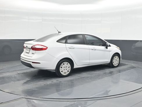 Used 2018 Ford Fiesta S image 15