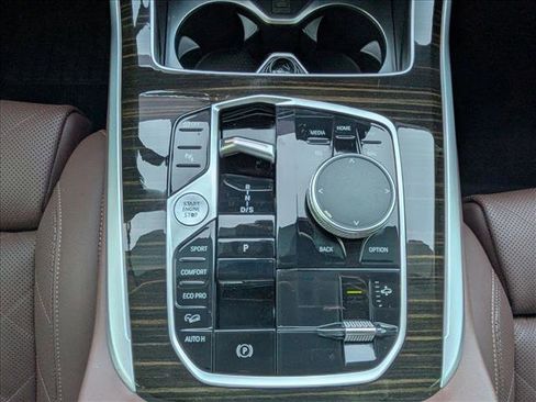 Certified 2023 BMW X7 xDrive40i w/ Premium Package image 12