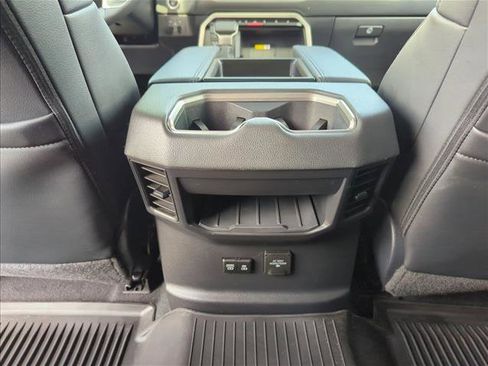 Used 2024 Toyota Tundra Limited AWD/4WD image 21