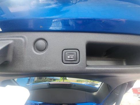 Used 2019 Chevrolet Equinox LT AWD/4WD image 14