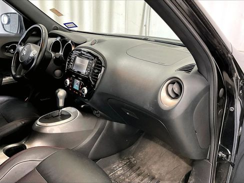Used 2015 Nissan Juke SL image 27