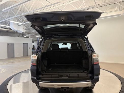 Used 2024 Toyota 4Runner TRD Off-Road Premium w/ Off Road Premium Plus Package AWD/4WD image 9