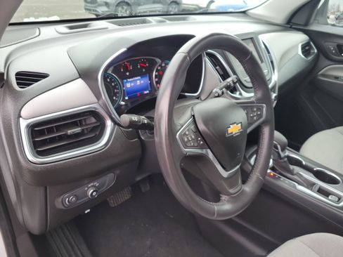 Used 2022 Chevrolet Equinox LT image 21