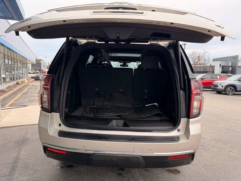 Used 2021 Chevrolet Tahoe LT w/ LT Signature Package image 10