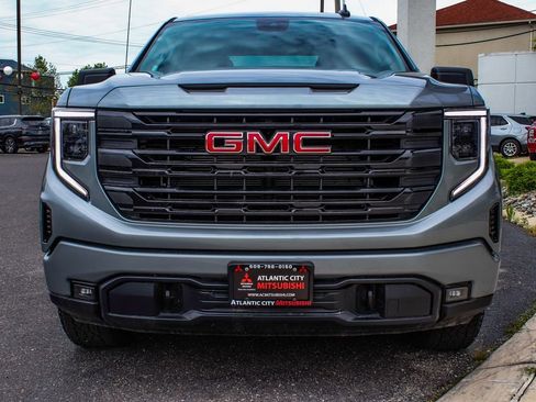 Used 2025 GMC Sierra 1500 Elevation AWD/4WD image 2