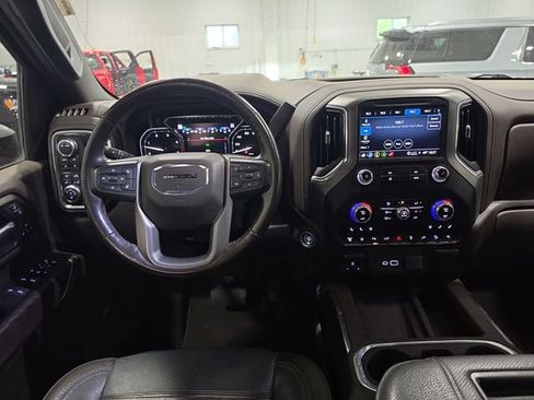 Used 2022 GMC Sierra 3500 Denali w/ Denali Ultimate Package AWD/4WD image 5
